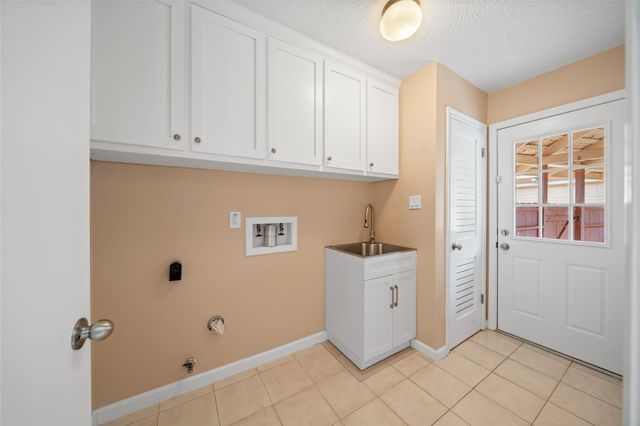 706 Enchanted River Drive, Spring, TX 77388