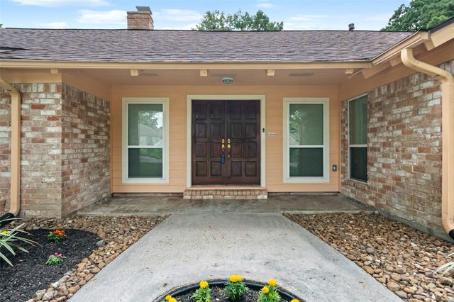 706 Enchanted River Drive, Spring, TX 77388