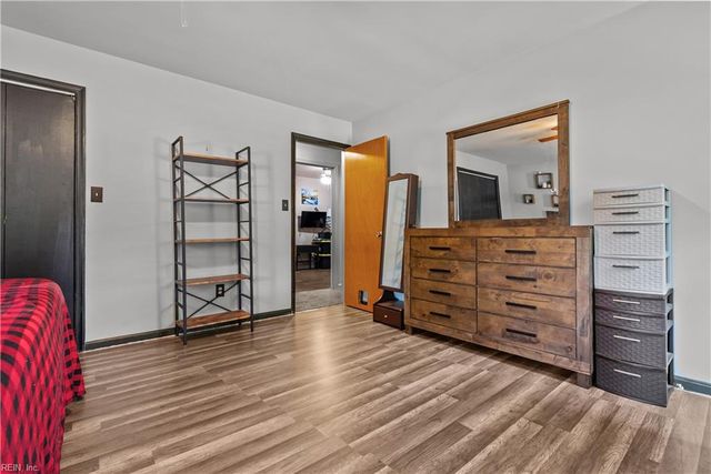 27 Butler Farm Rd RD, Hampton, VA 23666
