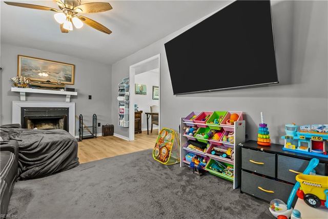 27 Butler Farm Rd RD, Hampton, VA 23666