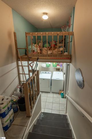 10 Danbury Lane, Mauldin, SC 29662