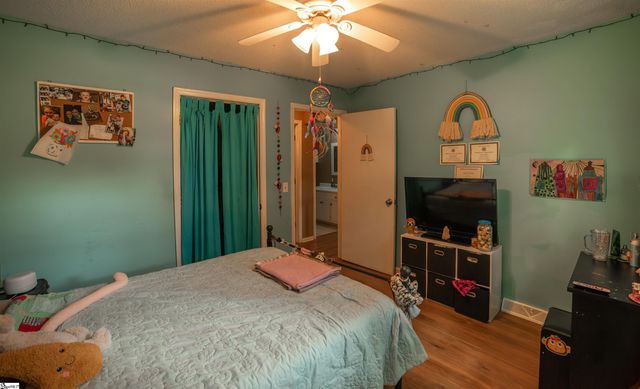 10 Danbury Lane, Mauldin, SC 29662