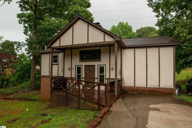 10 Danbury Lane, Mauldin, SC 29662