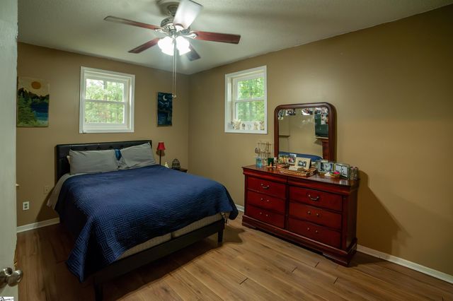 10 Danbury Lane, Mauldin, SC 29662