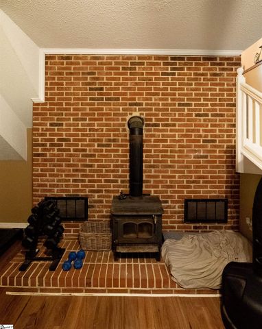 10 Danbury Lane, Mauldin, SC 29662