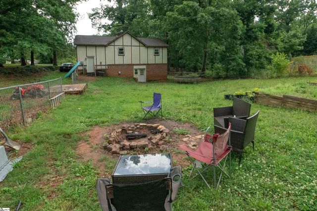 10 Danbury Lane, Mauldin, SC 29662