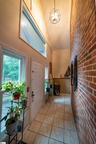 10 Danbury Lane, Mauldin, SC 29662