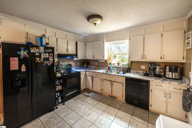 10 Danbury Lane, Mauldin, SC 29662