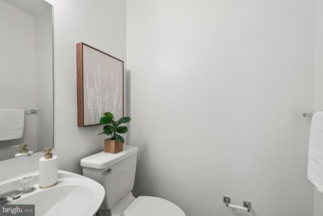 6325 ALDERMAN DR, Alexandria, VA 22315