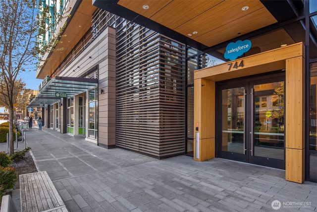 3616 Francis Avenue N, Seattle, WA 98103