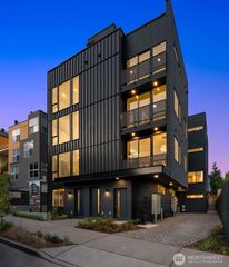 3616 Francis Avenue N, Seattle, WA 98103