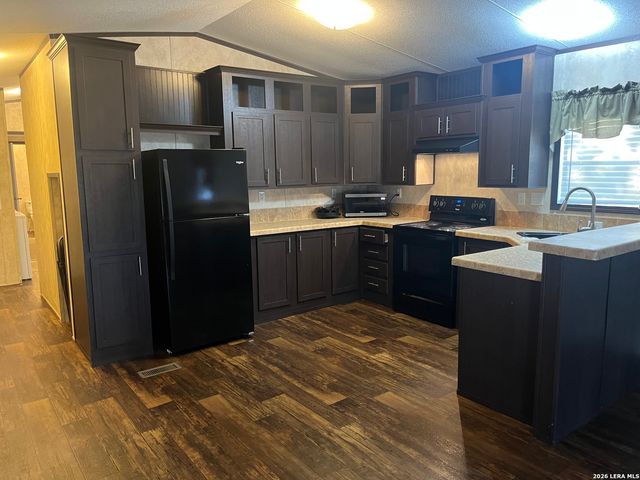 12106 Grapevine, San Antonio, TX 78245