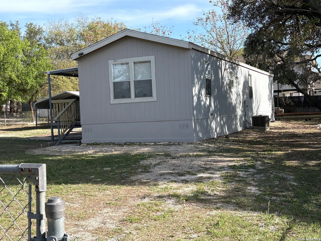 12106 Grapevine, San Antonio, TX 78245