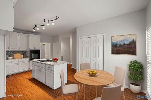 929 E Cave Spring Road, Decatur, AL 35603