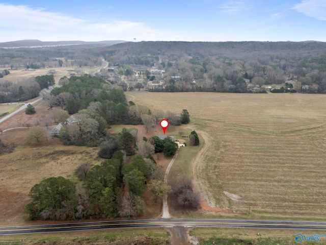 929 E Cave Spring Road, Decatur, AL 35603