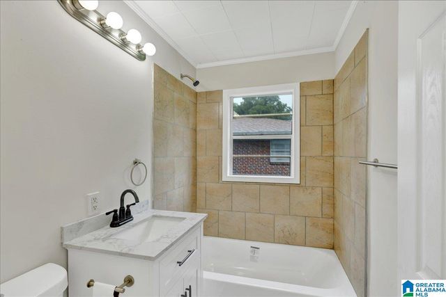 2099 CHERRY AVENUE, Hueytown, AL 35023