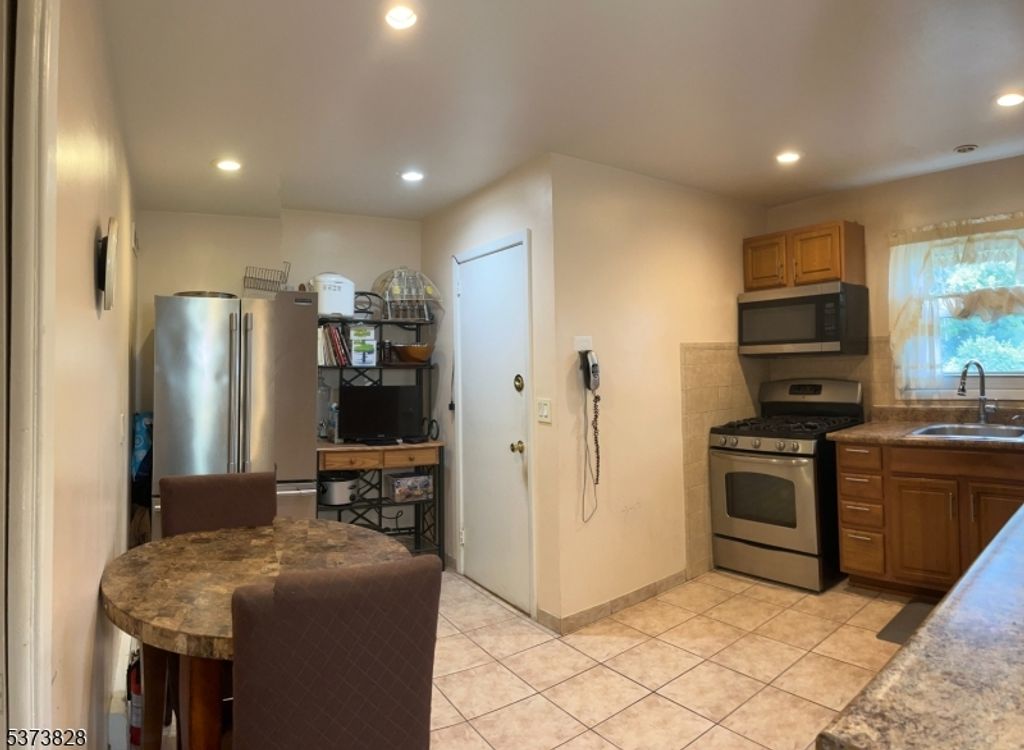1013 Burnet Ave, Union Twp., NJ 07083