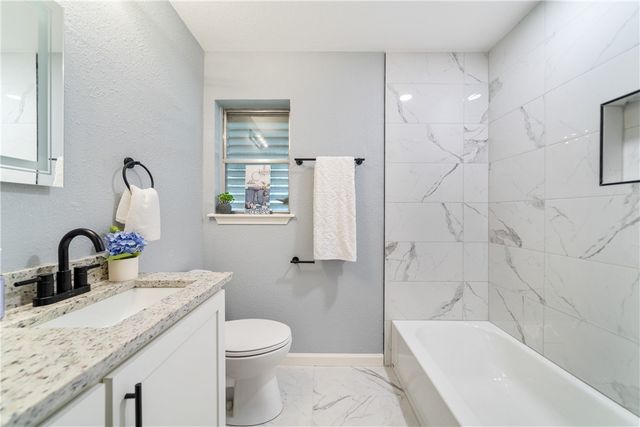 1102 Bradshaw Dr, Corpus Christi, TX 78412