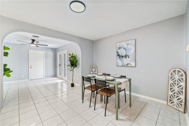 1102 Bradshaw Dr, Corpus Christi, TX 78412