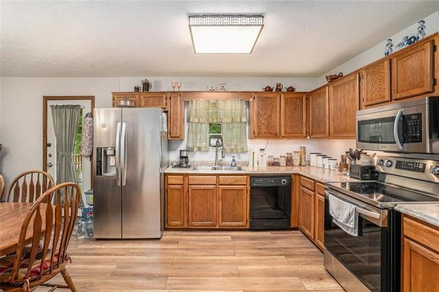 127 Stagecoach Trail, Stockbridge, GA 30281