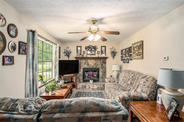 127 Stagecoach Trail, Stockbridge, GA 30281