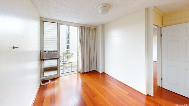 1624 Kanunu Street 306, Honolulu, HI 96814