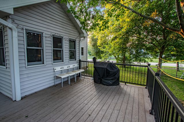 1201 Pinetree Lane, Bartlett, IL 60103