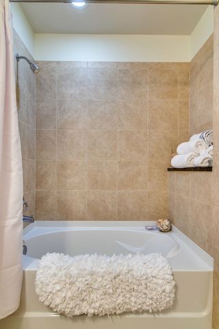 301 Demonbreun St Unit 1716, Nashville, TN 37201