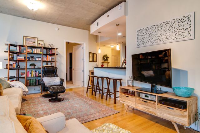 301 Demonbreun St Unit 1716, Nashville, TN 37201