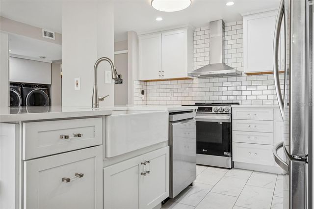 4141 BAYSHORE BOULEVARD 1204, Tampa, FL 33611