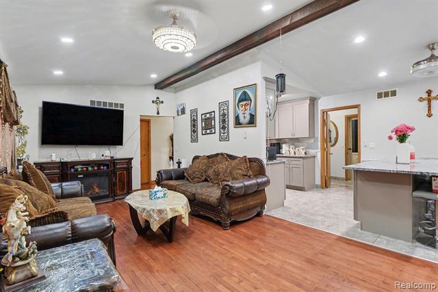 15525 Irene Court, Clinton Township, MI 48038