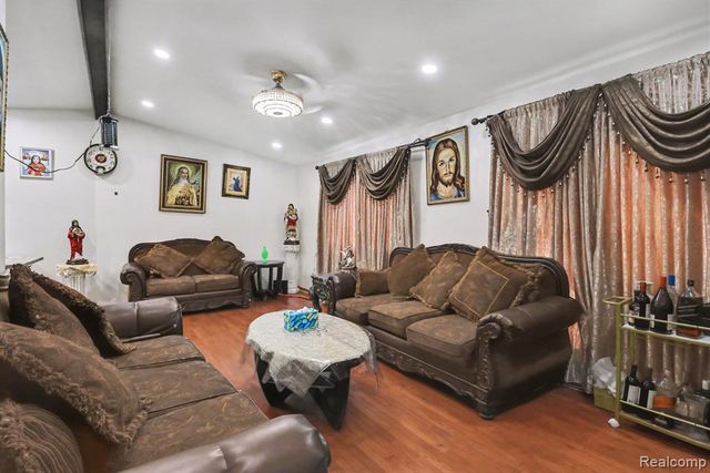 15525 Irene Court, Clinton Township, MI 48038