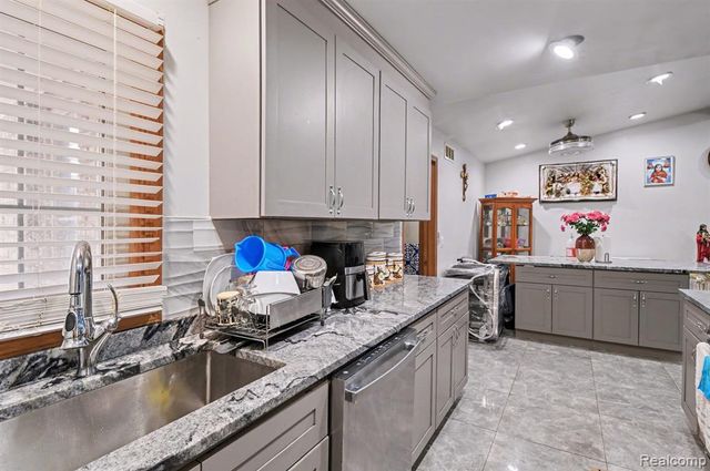 15525 Irene Court, Clinton Township, MI 48038