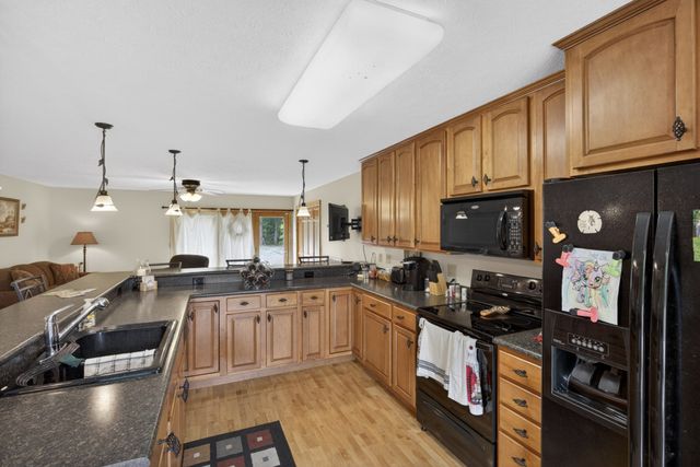 241 Hidden Cove Ln, Allons, TN 38541