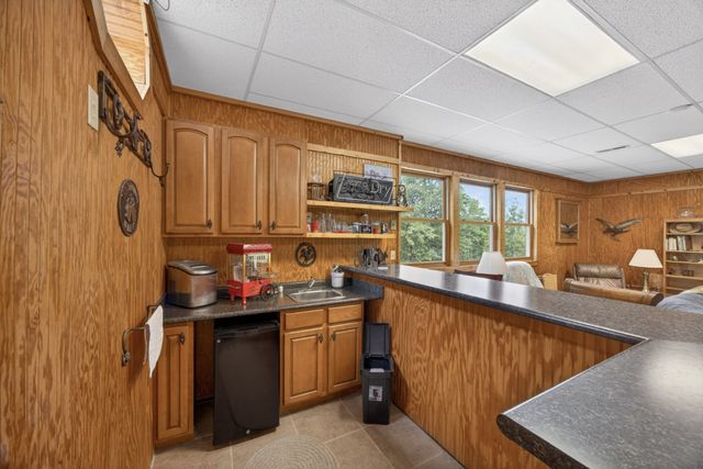 241 Hidden Cove Ln, Allons, TN 38541