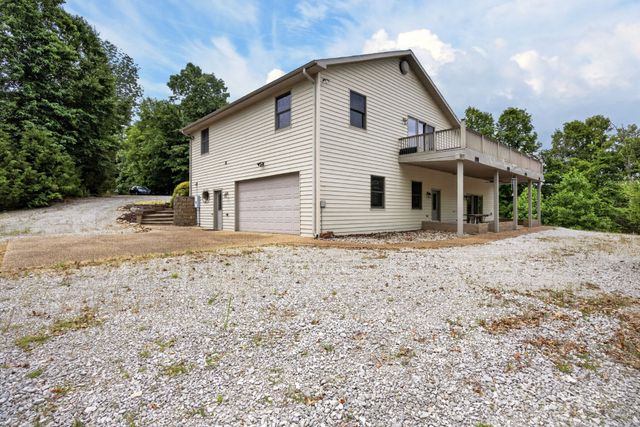 241 Hidden Cove Ln, Allons, TN 38541