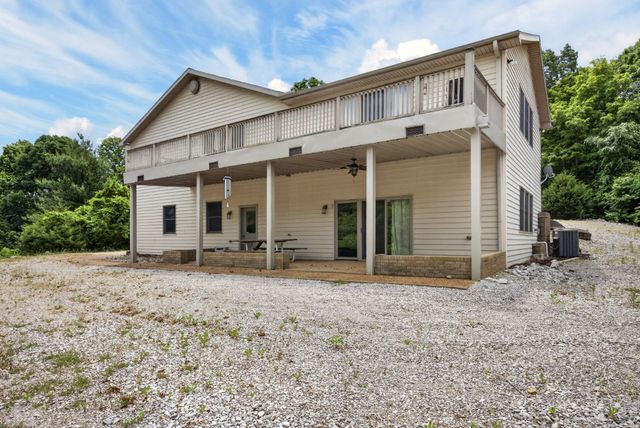 241 Hidden Cove Ln, Allons, TN 38541