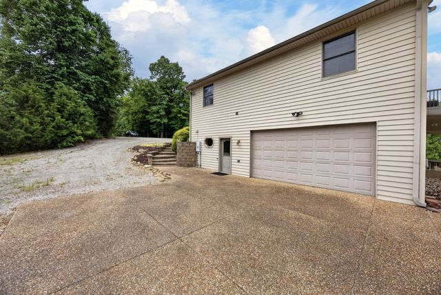 241 Hidden Cove Ln, Allons, TN 38541