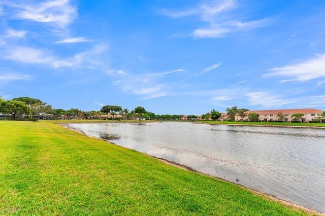 6215 Eaton Street, West Palm Beach, FL 33411