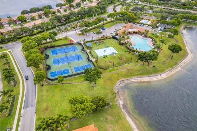 6215 Eaton Street, West Palm Beach, FL 33411