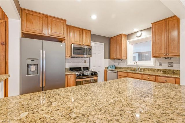 218 88th ST A, Virginia Beach, VA 23451