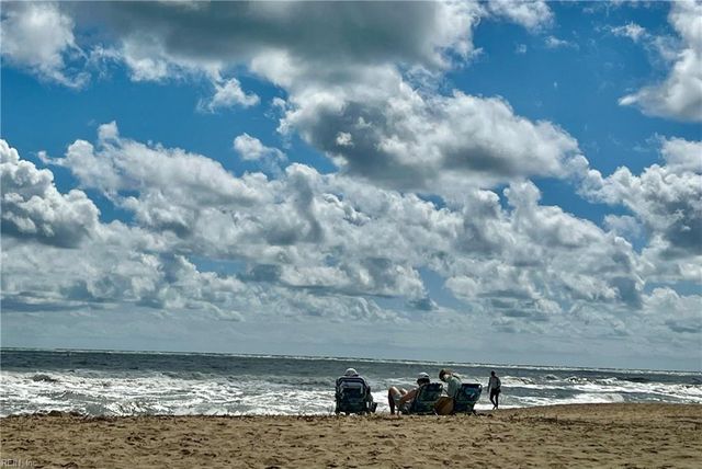 218 88th ST A, Virginia Beach, VA 23451