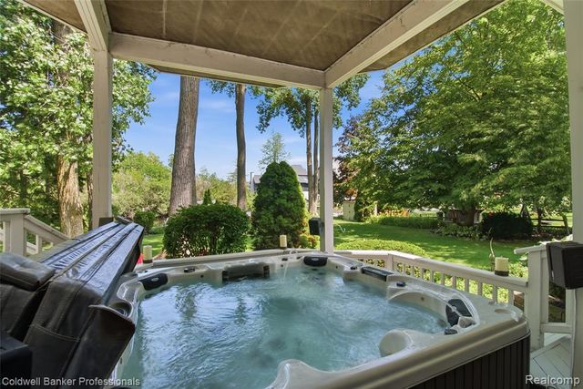 3410 Benstein Road, Commerce Twp, MI 48382