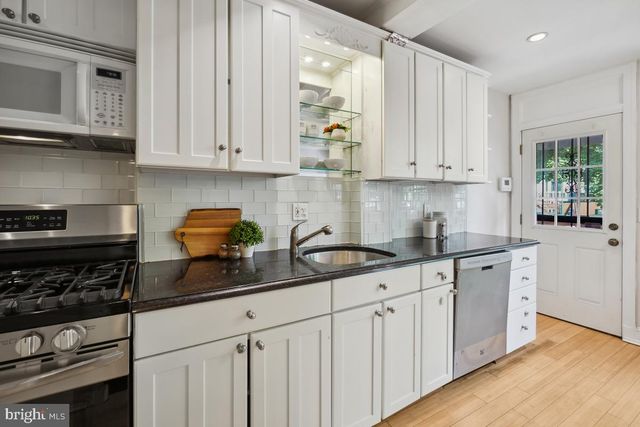 304 BRYANT ST NE, Washington, DC 20002