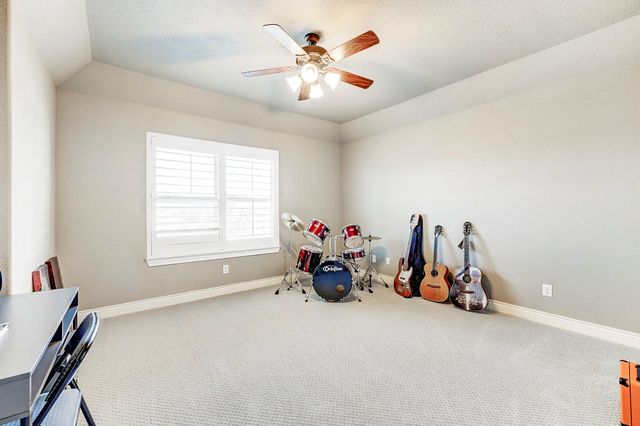 108 Waterstone Drive, Montgomery, TX 77356
