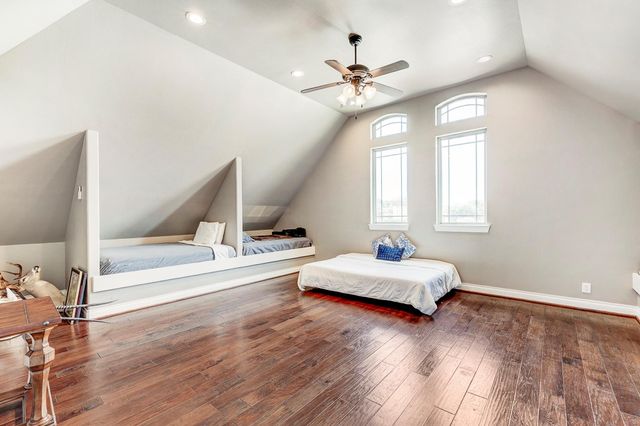 108 Waterstone Drive, Montgomery, TX 77356