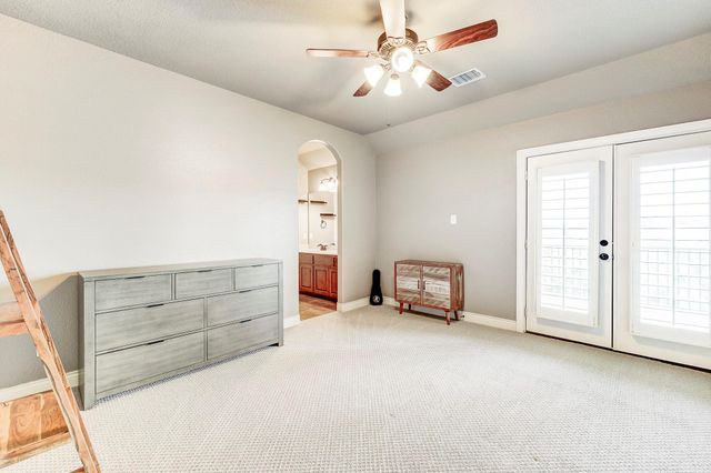 108 Waterstone Drive, Montgomery, TX 77356