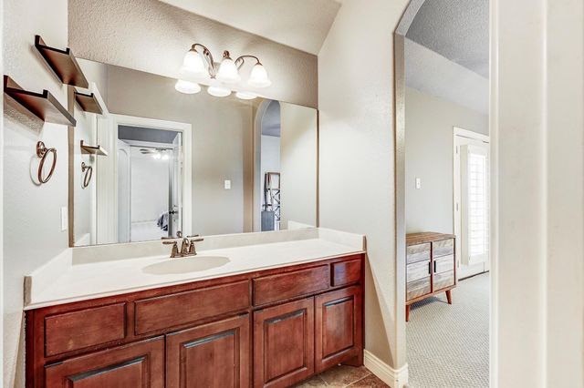 108 Waterstone Drive, Montgomery, TX 77356