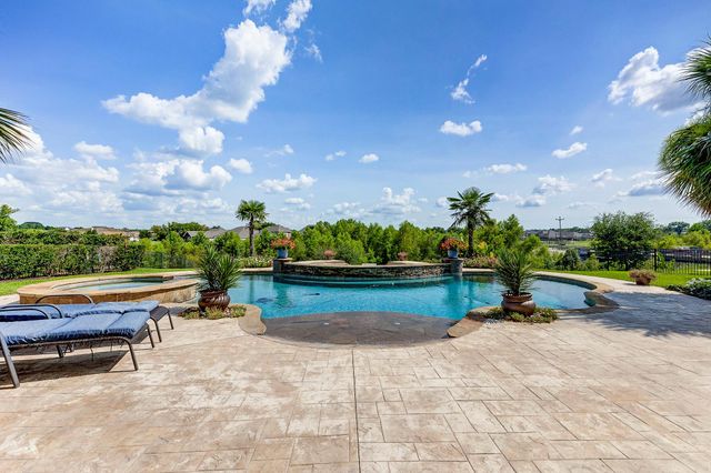 108 Waterstone Drive, Montgomery, TX 77356