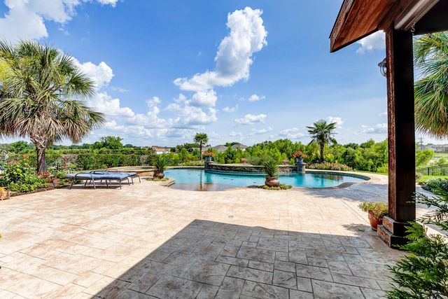 108 Waterstone Drive, Montgomery, TX 77356